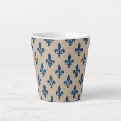 Lilie Pattern, Royal French Blue on Cream Milchtasse (Vorderseite)