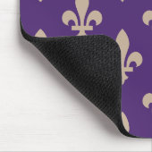 Lilie Pattern, Royal French Cream auf Lila Mousepad (Ecke)