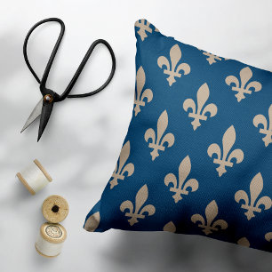 Lilie Pattern, Royal French, Cream on Blue Dekokissen
