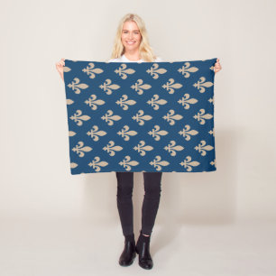 Lilie Pattern, Royal French, Cream on Blue Fleecedecke