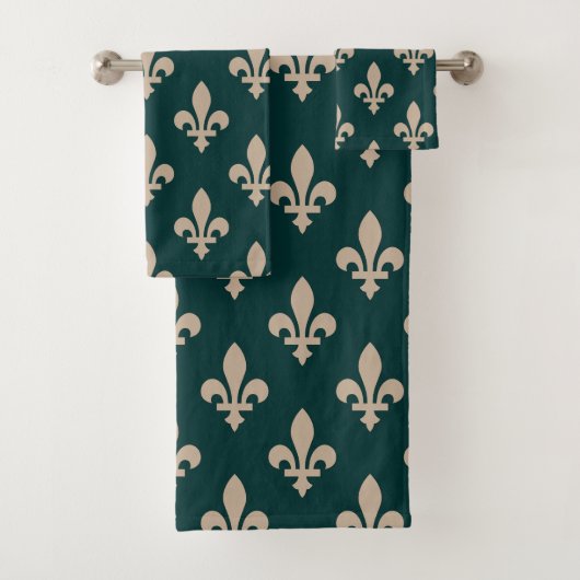Lilie Pattern, Royal French Cream on Green Badhandtuch Set (Insitu)