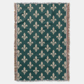 Lilie Pattern, Royal French Cream on Green Decke (Vorderseite Vertikal)