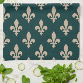 Lilie Pattern, Royal French Cream on Green Geschirrtuch (Gefaltet)