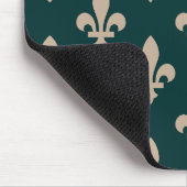 Lilie Pattern, Royal French Cream on Green Mousepad (Ecke)