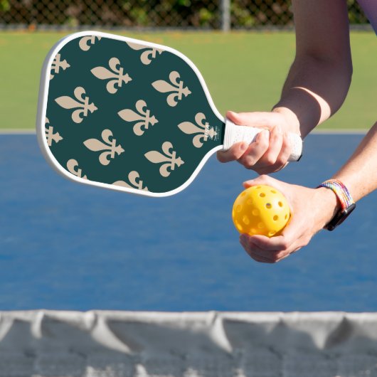Lilie Pattern, Royal French Cream on Green Pickleball Schläger (InSitu)