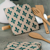 Lilie Pattern, Royal French Green on Cream Fliese