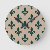 Lilie Pattern, Royal French Green on Cream Runde Wanduhr (Vorderseite)