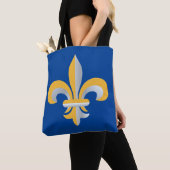 Lilie Tasche (Von Nahem)