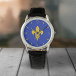Lilie über Royal Blue Watch Armbanduhr<br><div class="desc">Ein eleganter Mann braucht eine elegante Uhr! Dieser wird mit seinem königsblauen Hintergrund und seiner goldfarbenen Lilie perfekt abgerundet!</div>