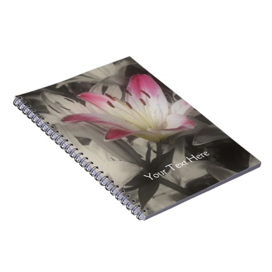 Lilien-Blume im Schwarzweiss-Notizbuch Notizblock (Rechte Seite)