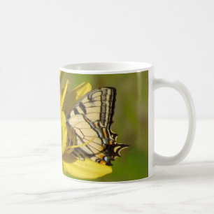 Lilien-Liebhaber - Schmetterling auf Taglilien Kaffeetasse