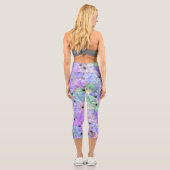 Lilien mit Bienen Capri Leggings (Rückseite)