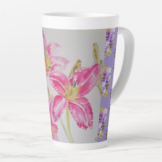 Lilien mit Handfarbe Rosa Lilienblüte Latte Tasse (Rechte Ecke)