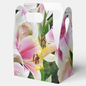Lilies Favor Box Geschenkschachtel (Geöffnet)