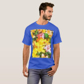 Lilies Liebe und leichte Wasserfarben Kunst T-Shirt (Vorne ganz)