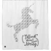 Lil'Inspirations #23 - Different does not mean...  Duschvorhang (Vorderseite)