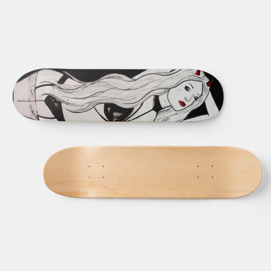 Lilith Skateboard (Horizontal)