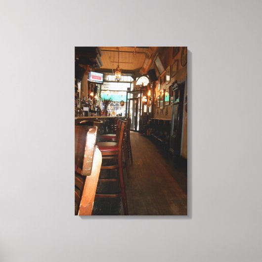 Lily Bar Leinwanddruck (Vorderseite)