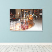 Lily Bar Leinwanddruck (Insitu (Holzboden))