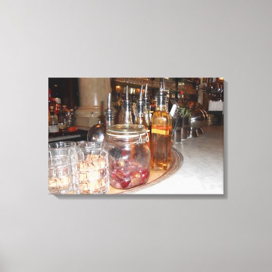 Lily Bar Leinwanddruck (Vorderseite)