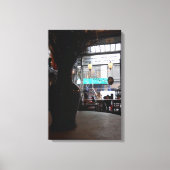 Lily Bar Leinwanddruck (Vorderseite)