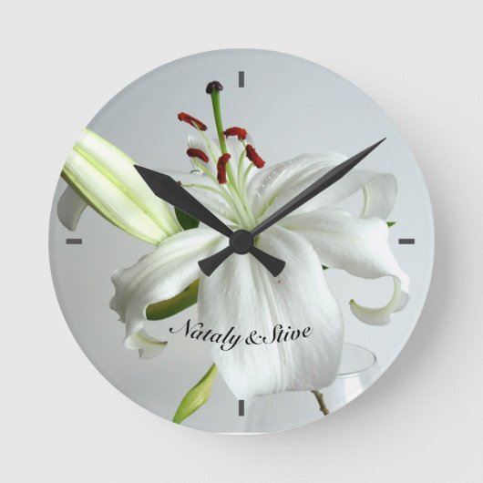 Lily Blume Runde Wanduhr (Vorderseite)