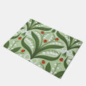 Lily des Tals und ladybugs Symmetrie in grün, Fußmatte (Schrägansicht)