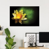Lily - Nymphaea Chromatella - Gelbe Lilie Poster (Heimbüro)