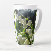 Lily-of-the-Valley Design Latte Tasse (Rechte Ecke)