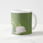 Lily of the Valley Jumbo-Tasse (Vorderseite Rechts)