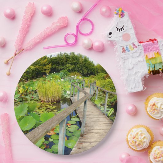 Lily Pond Paper Plate Pappteller (Party)