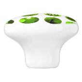 Lime Green beschäftigt Polka Dots Keramikknauf (Seitenansicht)
