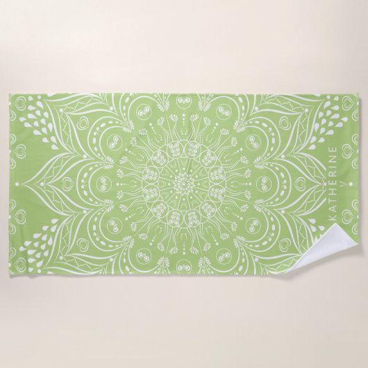 Lime Green Boho Mandala Personalisiert Strandtuch (Vorderseite)