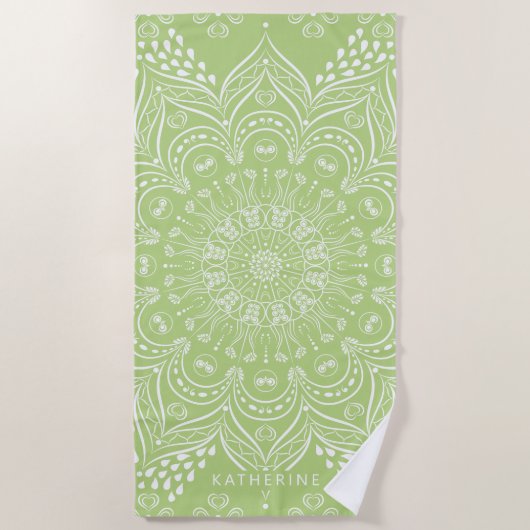 Lime Green Boho Mandala Personalisiert Strandtuch (Vorderseite)