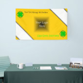 Lime Green Clover Ribbon von Kenneth Yoncich Banner (Messeveranstaltung)