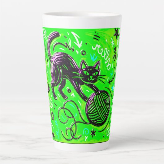 Lime Green Playful Cat Milchtasse (Vorderseite)