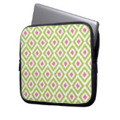 Lime Green und Pink Diamond Ikat Muster Laptopschutzhülle (Vorderseite Links)