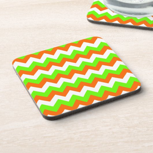 Lime Green White Zigzag Untersetzer (Linke Seite)