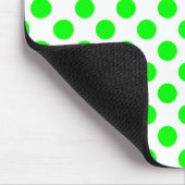 Limettengrüne Tupfen Mousepad (Ecke)