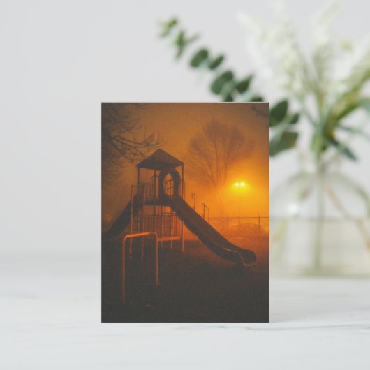 Liminer Horror Postkarte (Stehend Vorderseite)