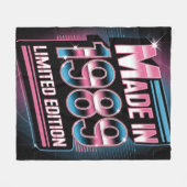 Limitierte Retro-1989-Fleece-Decke Fleecedecke (Vorderseite (Horizontal))