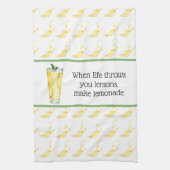 Limonade in einem Glasküchentuch Geschirrtuch (Vertikal)