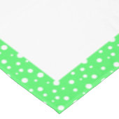 Limone und weiße Polka-Punkte Tischdecke (Schrägansicht)