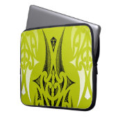 Limoner grüner Stammes- Entwurf mit Federn Laptopschutzhülle (Vorderseite Links)