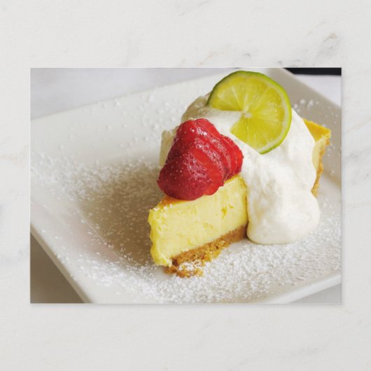 Limoner Kuchen mit Erdbeeren Postkarte (Vorderseite)