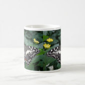 Limoner Schmetterling und Blume Kaffeepause Tasse (Mittel)