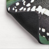 Limoner Schmetterling und Blume Mousepad (Ecke)