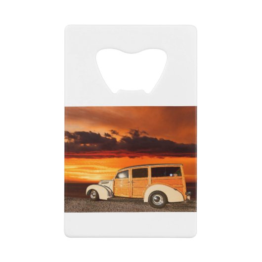 LIN56 TAN Woody.tif Geldbeutel Flaschenöffner (Vorderseite)