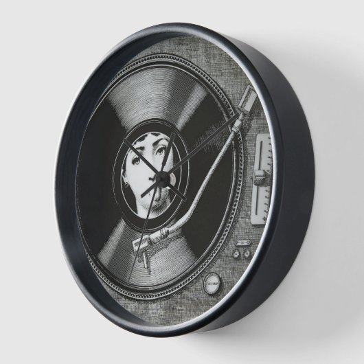 LINA CAVALIERI UHR (Winkel)