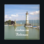 Lindau im Bodensee - Souvenir Magnet<br><div class="desc">Fotografie des Hafens Lindau mit seinem Leuchtturm am Bodensee in Europa.</div>